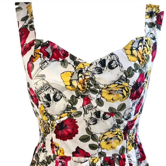 Rockabilly Guns N Roses Sweetheart Dress - Picture 2 of 11